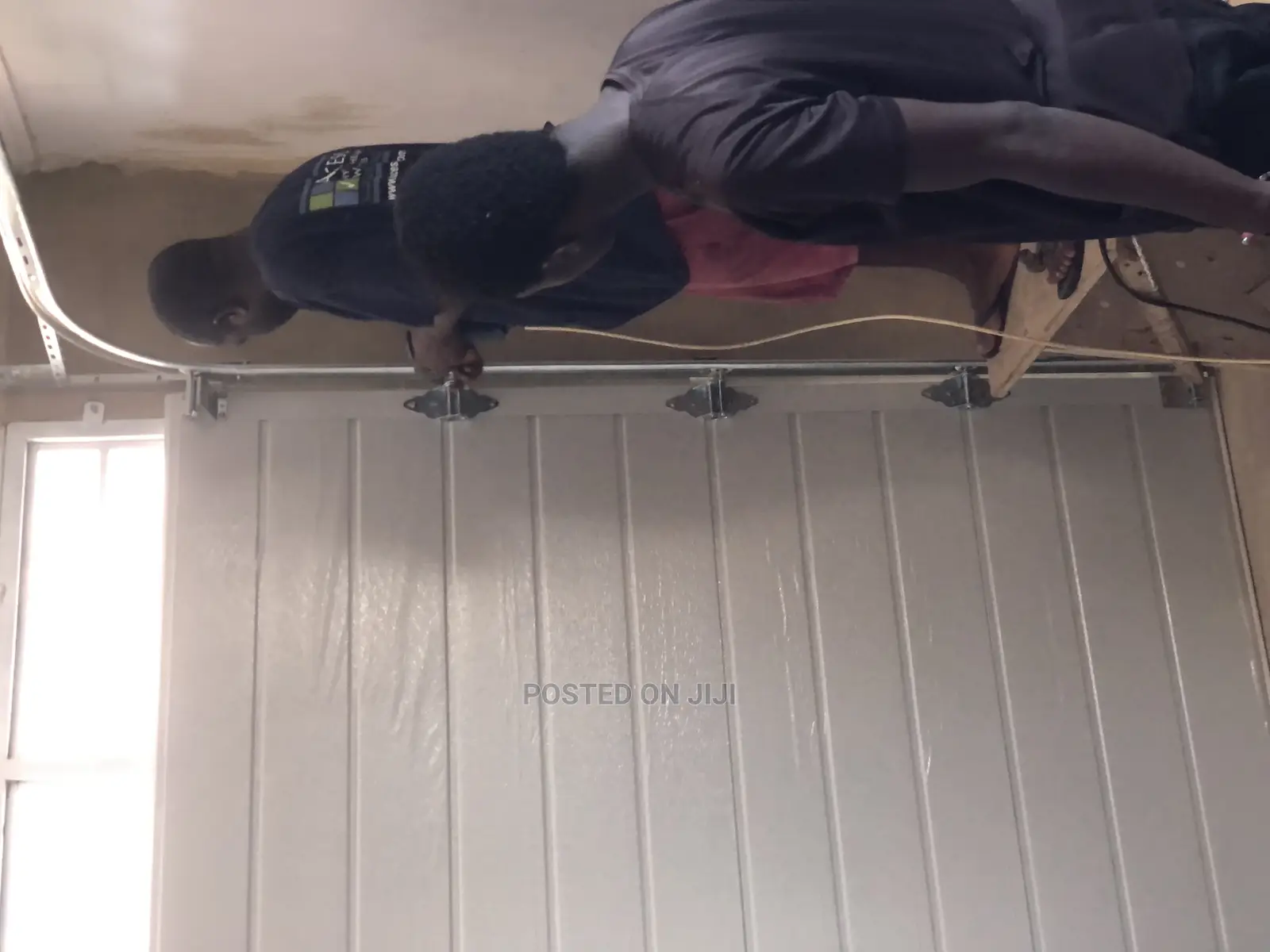 Ultra Automated Mordern Garage Door