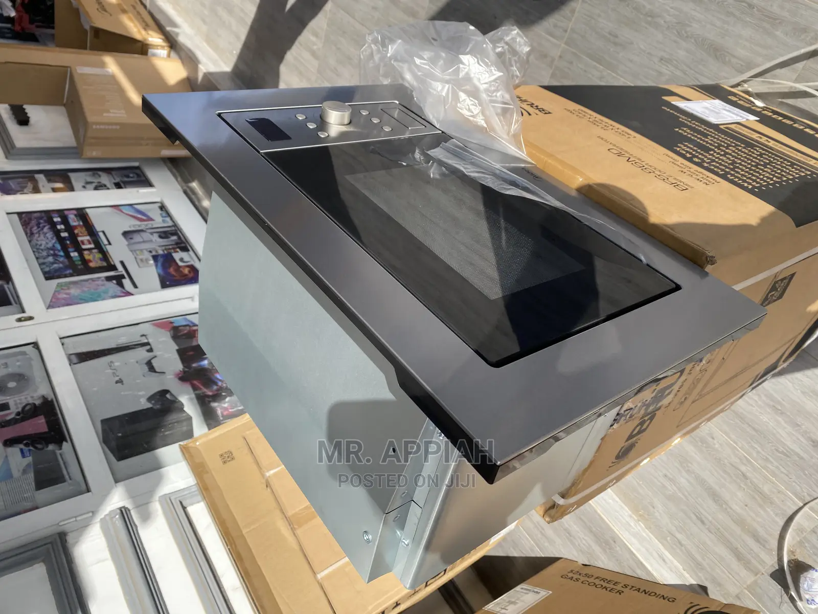 Low Energy Consumption Midea Built In Microwave,AM717BS7.📌