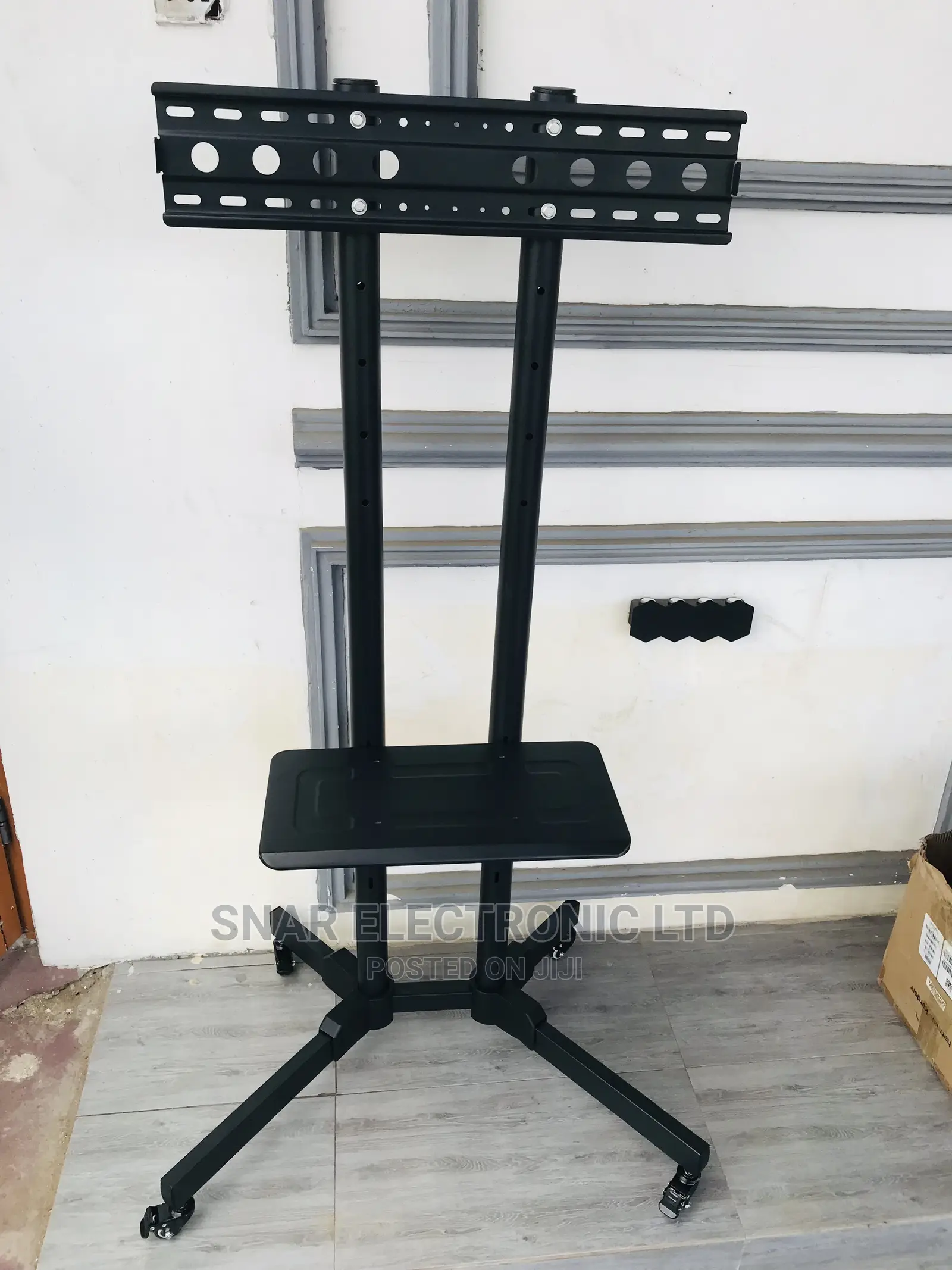 Strongly Mobile TV Stand on Wheel for 32-70 Inch Flat Screen