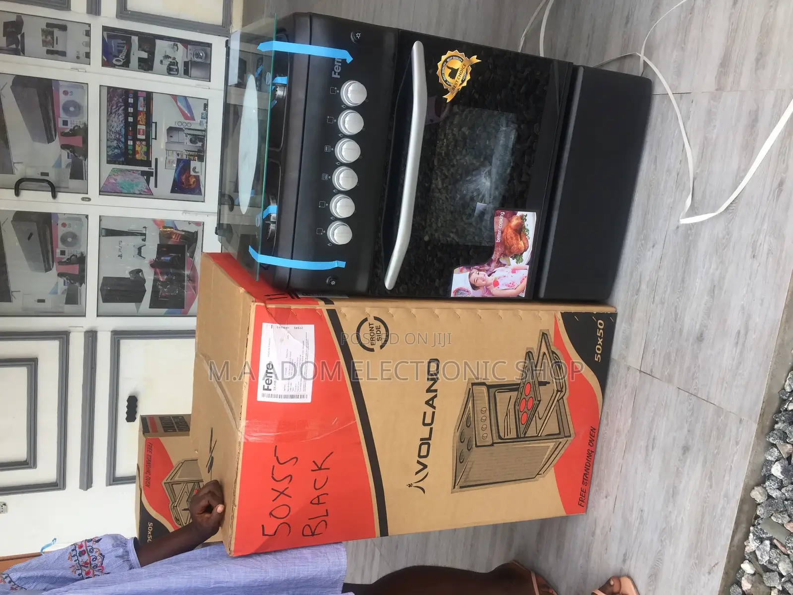Nicely New Black Volcano 4B 50x55 Has Cooker With Grill