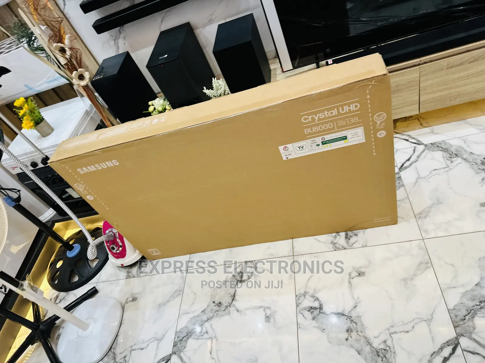 Realistic Shades and Hues UHD Smart Samsung 55”Bu8000 Tv