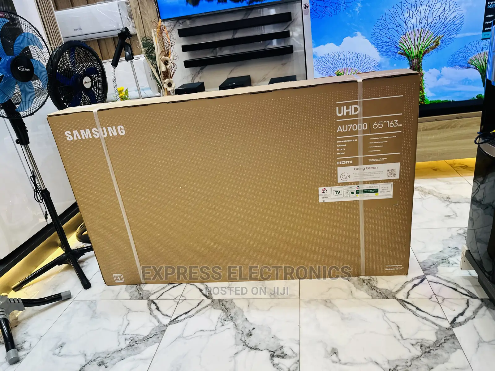 Triliminous Display UHD Samsung 65”Au7000 Tv