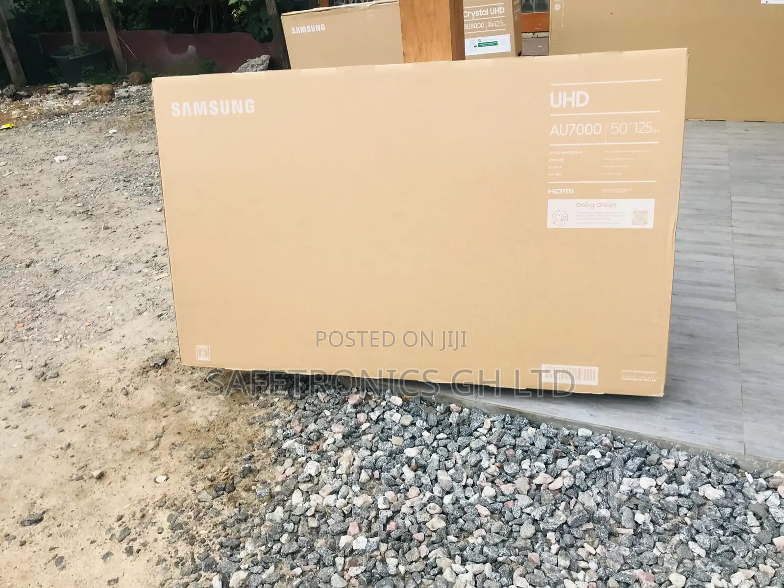 Stay Entertained With Samsung 50” LED Au70