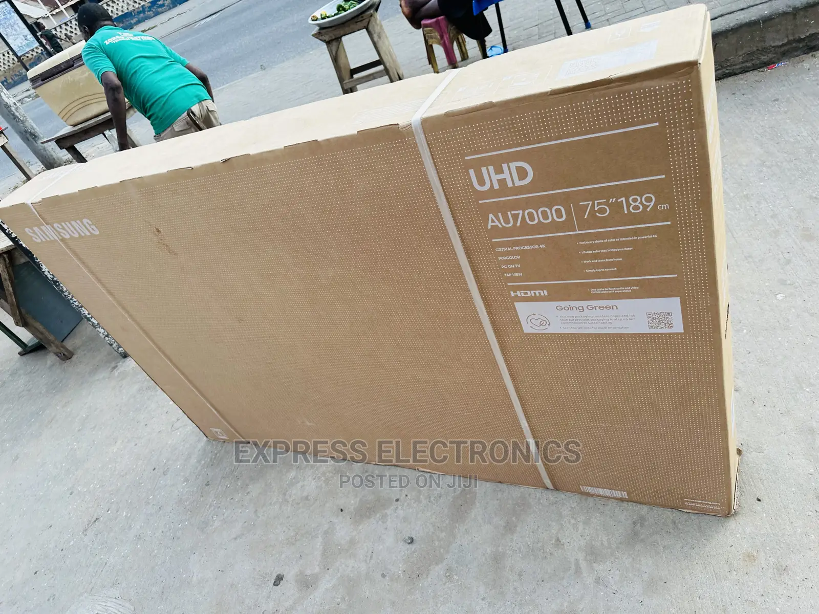 Crisp and Vivid Pictures UHD 75au7000 Samsung Tv