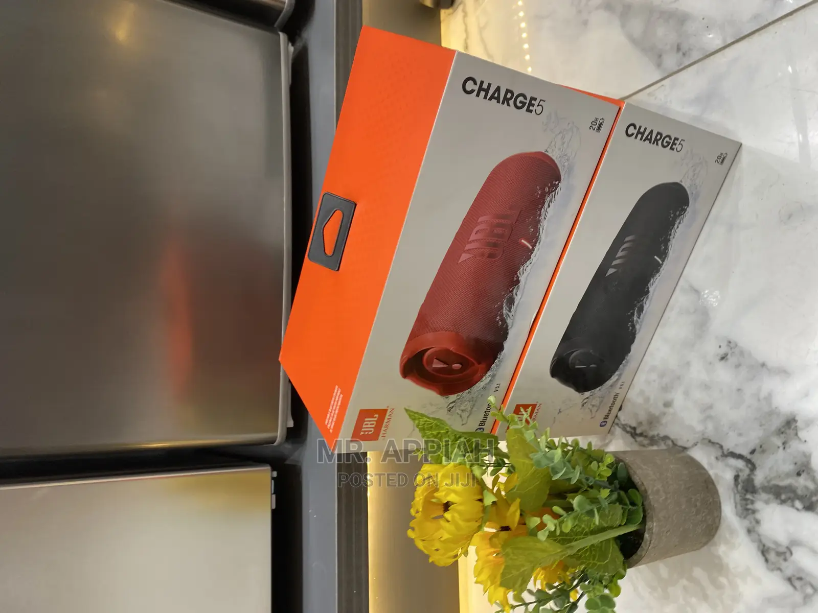 Enjoy Clear Music on JBL Bluetooth Speaker