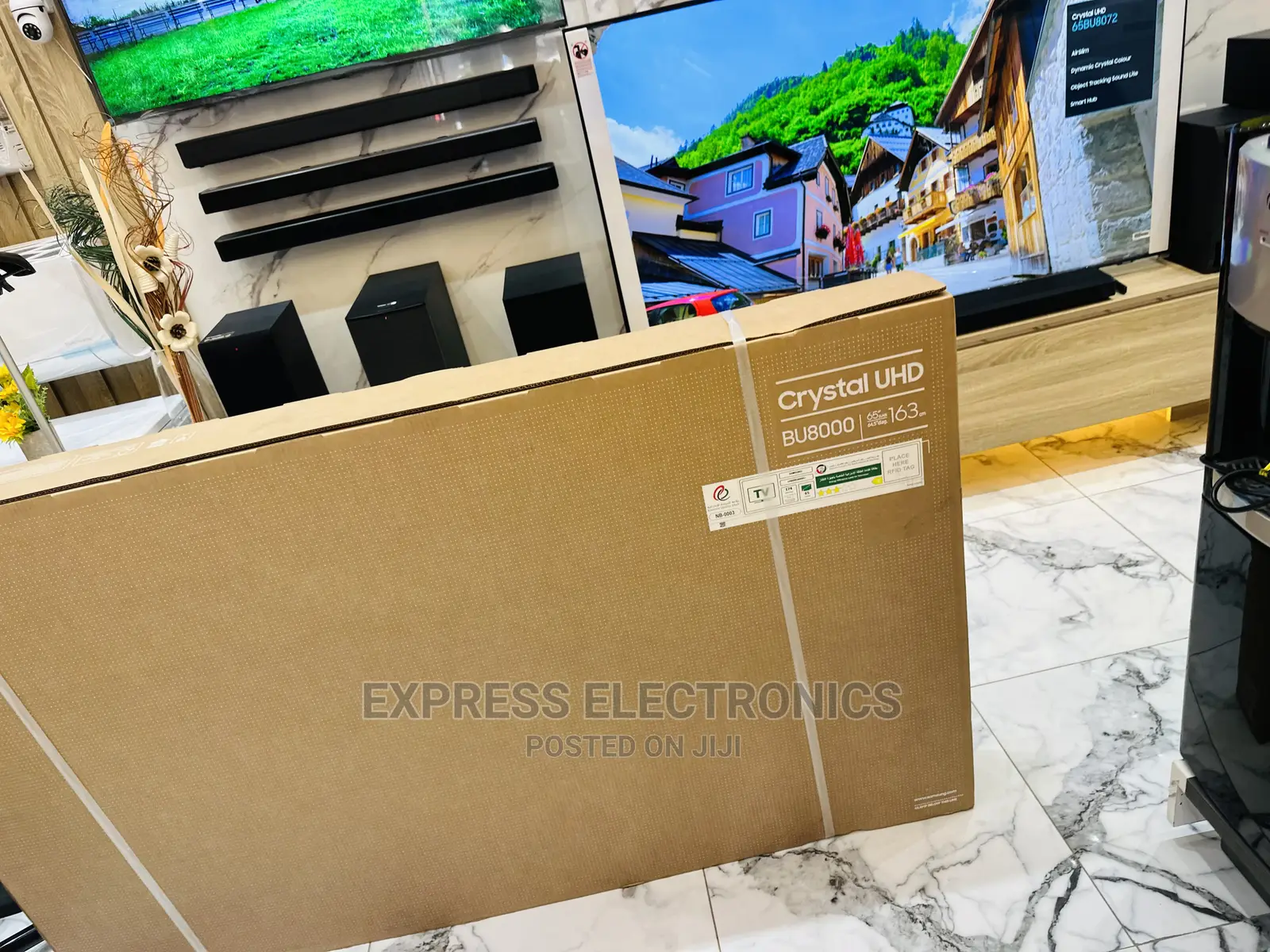 100%Pure UHD Display Samsung 65”Bu8000 Tv
