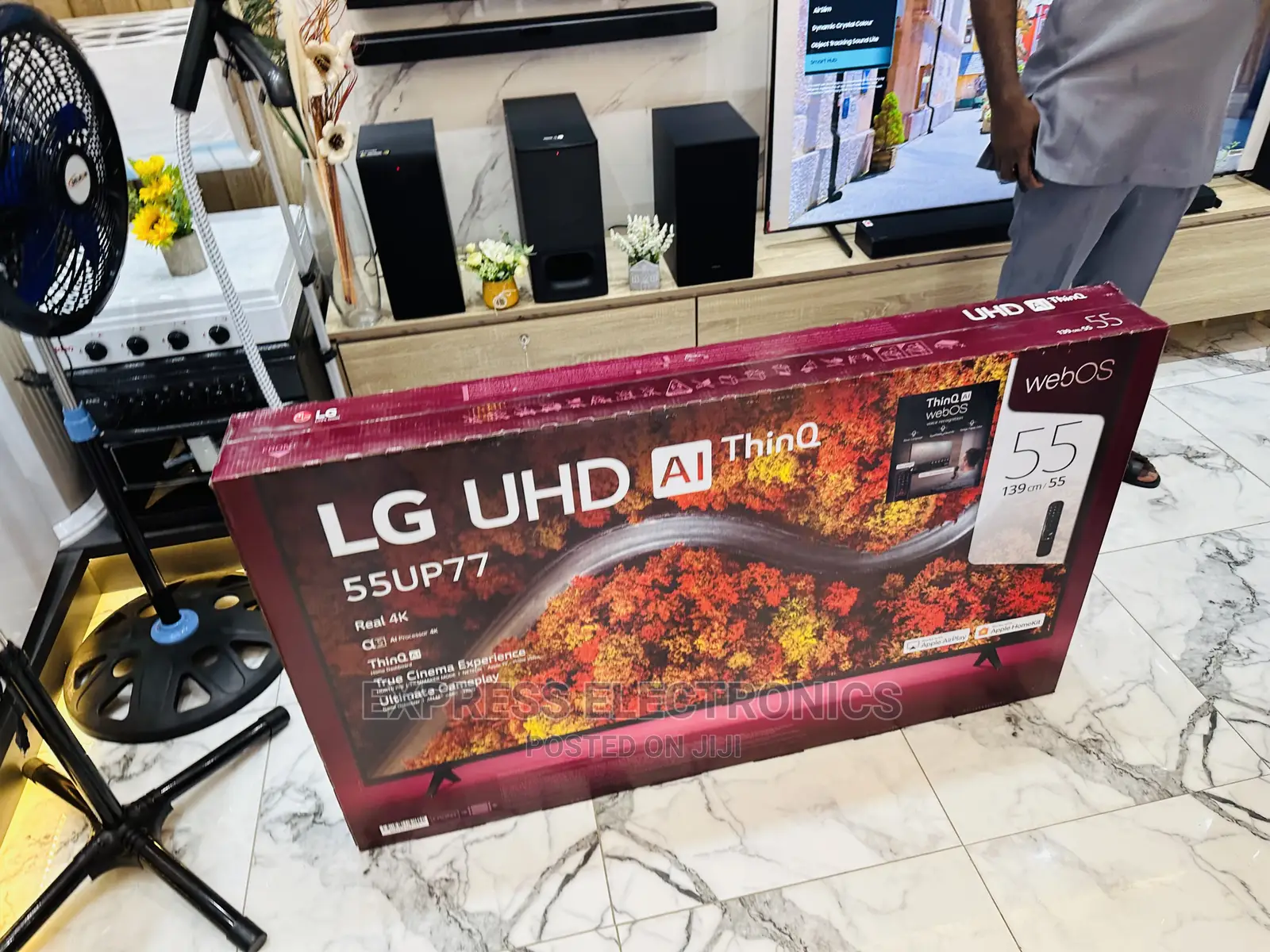Vivid Wide Enhanced Color LG UHD 55”Up77