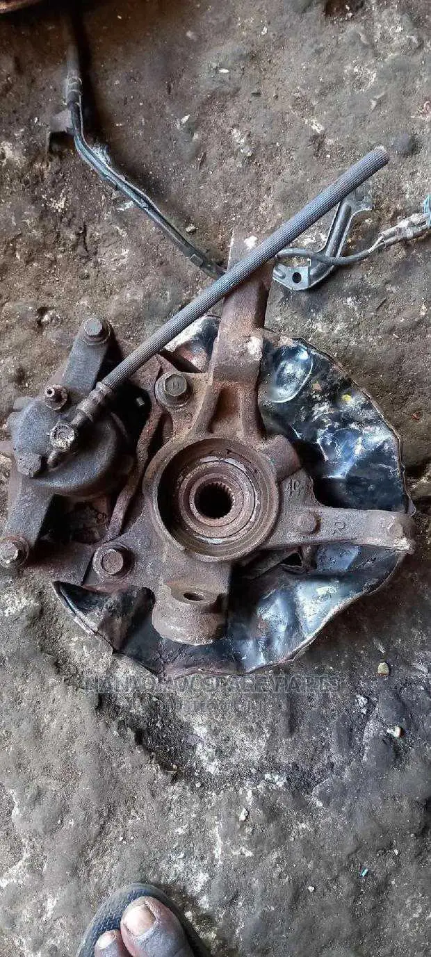 Corolla 2016 Front Hub Complete