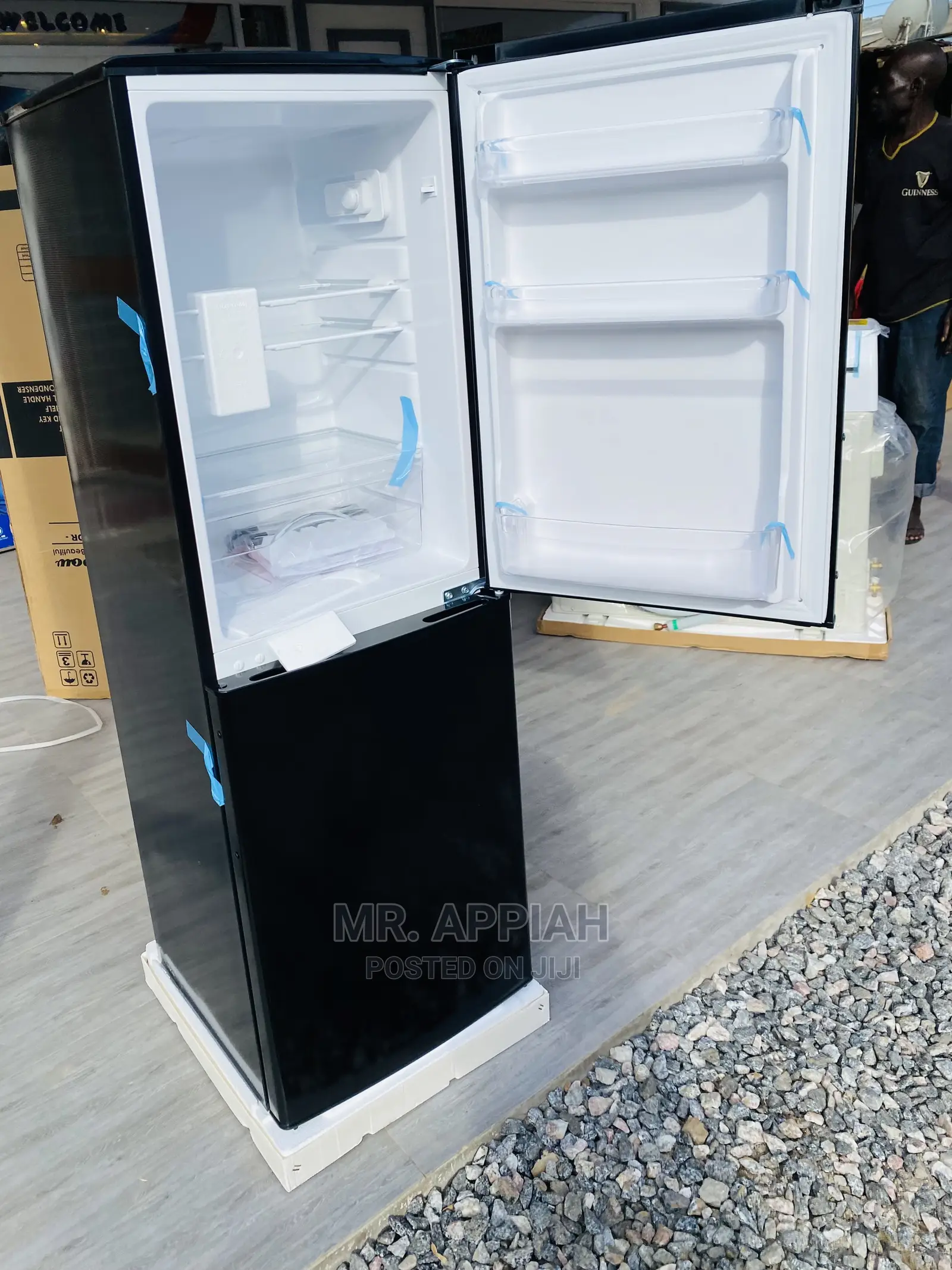 Quality Yet Affordable 200B(140L)Rainbow Refrigerator 