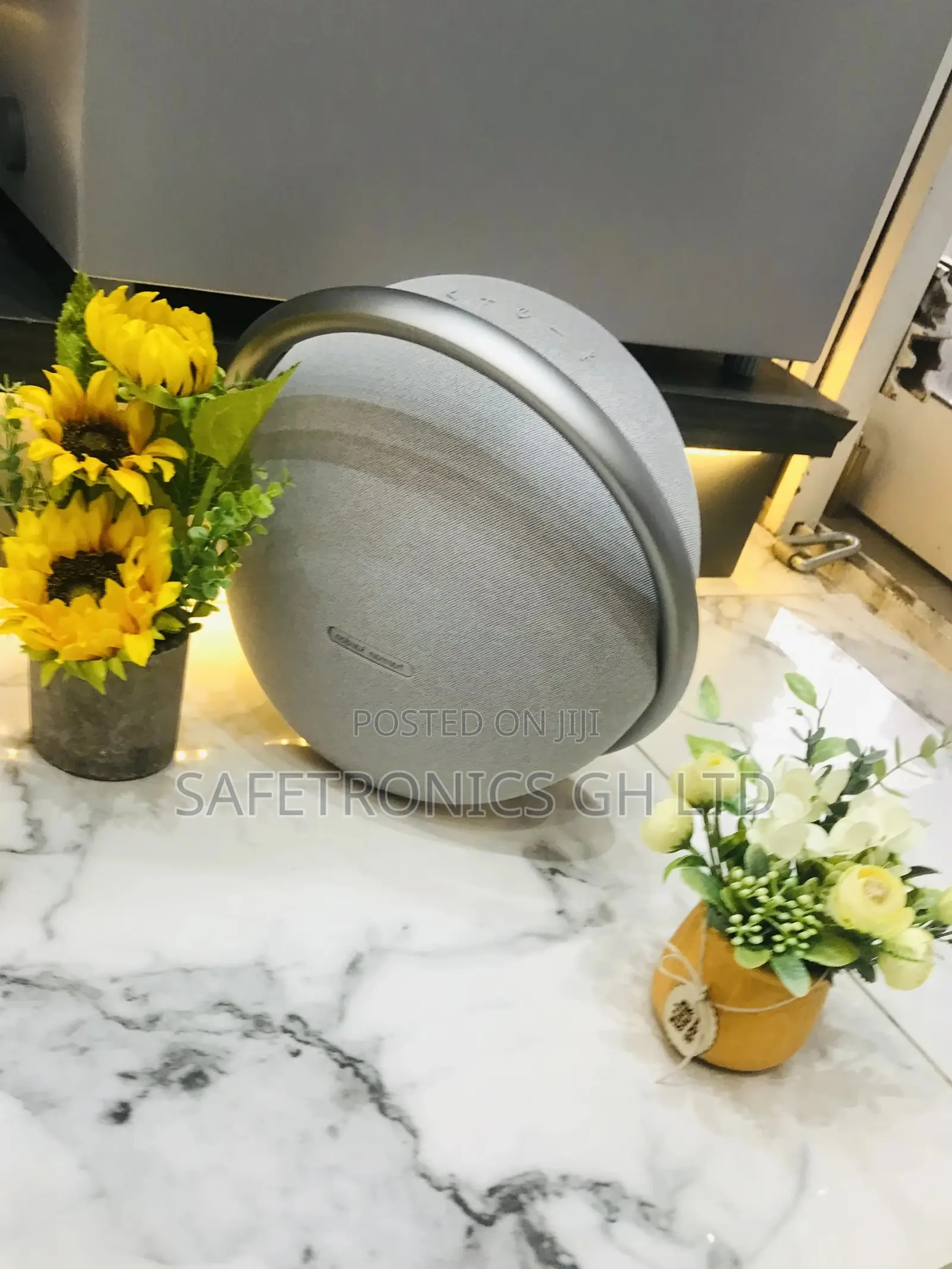 Onyx Studio 8 Harman Kardon 
