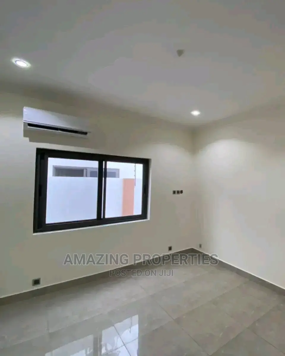 5bdrm House in East Legon for Rent