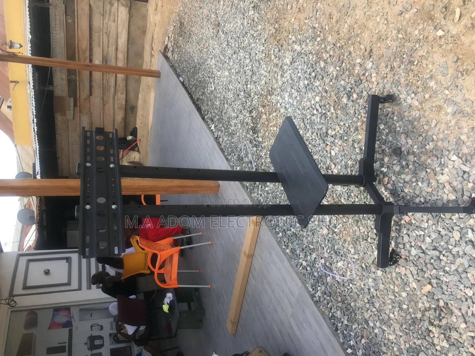 Strong Body TV Stand