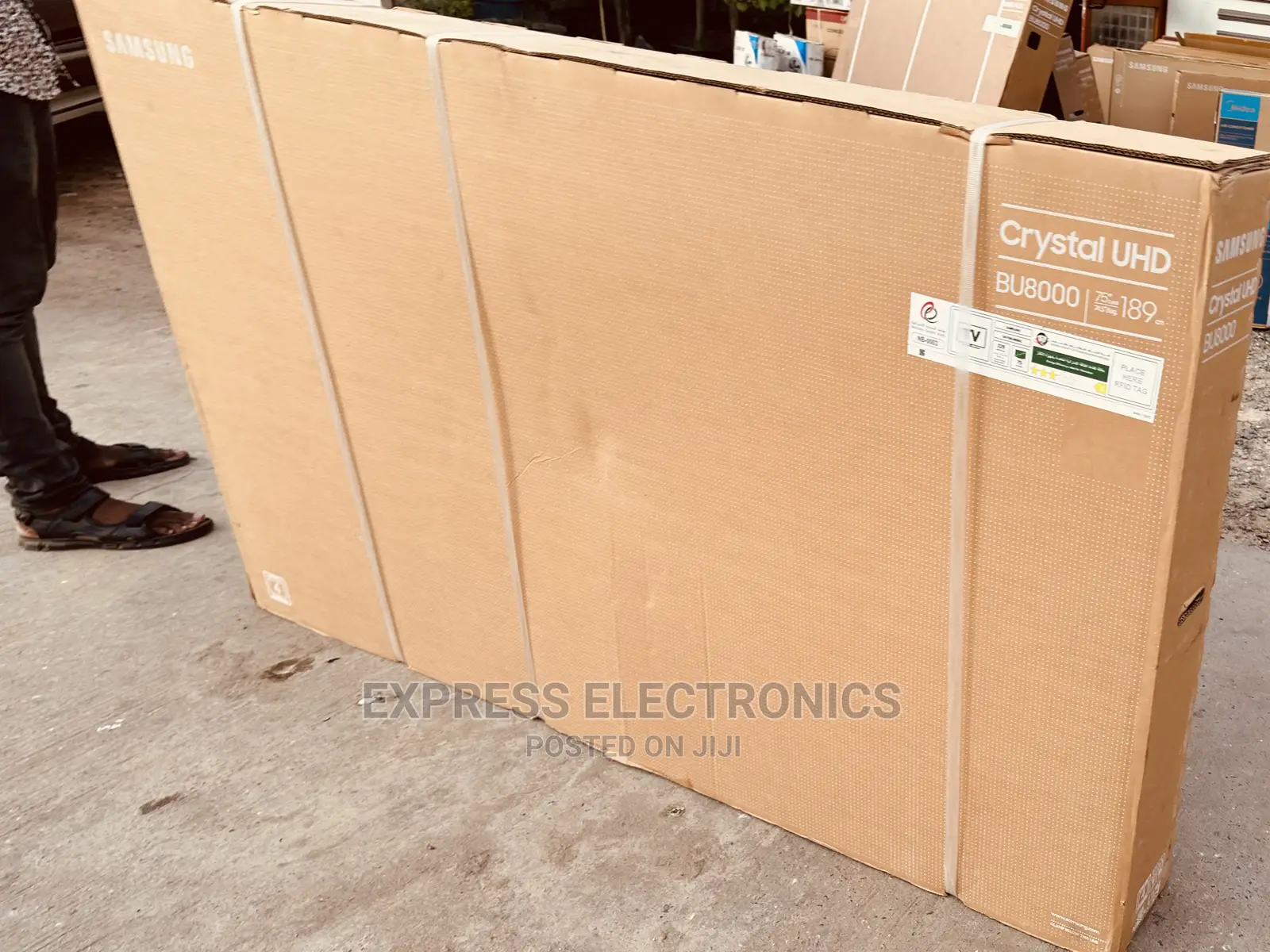 Series 8 (2022) Model Samsung UHD 75”