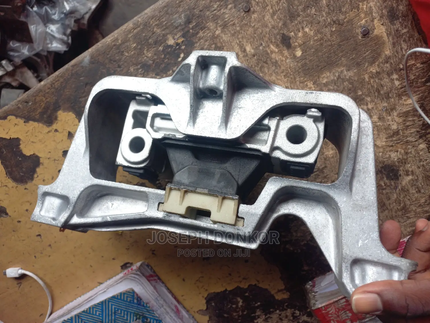 Benz Cla 250 and W204 C250 Gearbox Seat/Mount