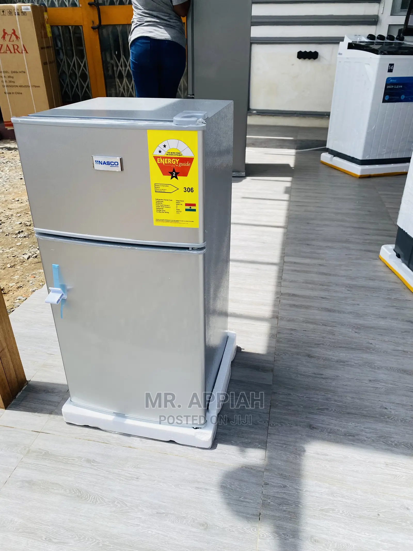 Durable and Affordable Nasco(Nasf2-10)Top Freezer Fridge 