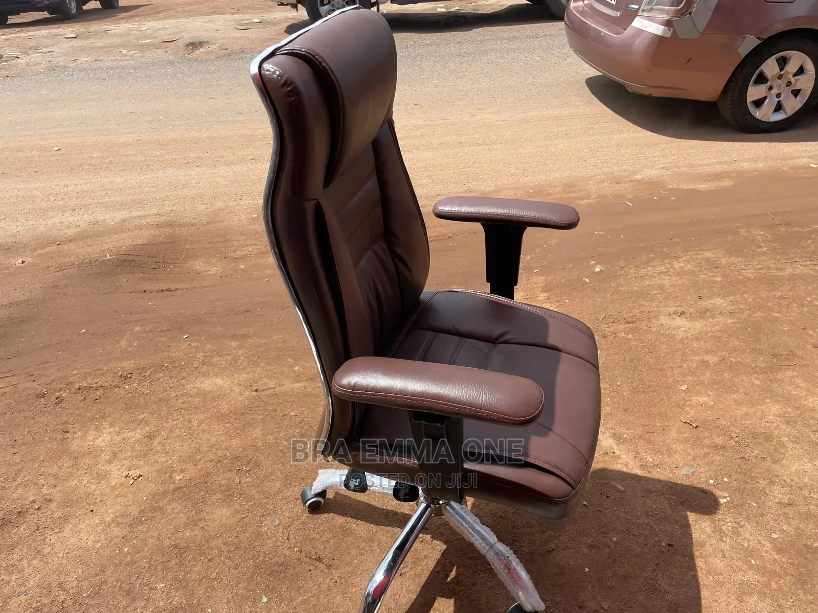 Executive Leather Office Chair (High Back)
