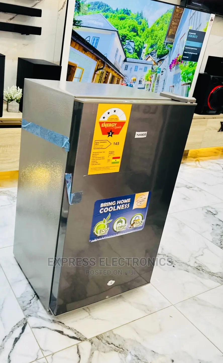 Compact and Beautiful Design Nasco Table Top Fridge