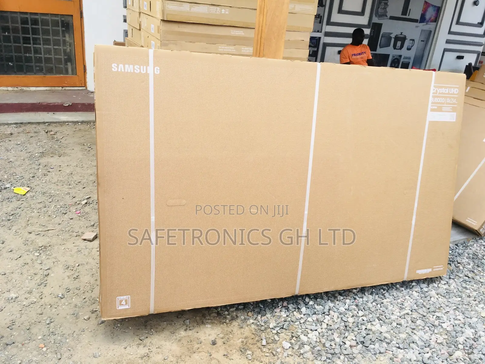 Dynamic Crystal Samsung 85” Smart LED BU80 Tv 
