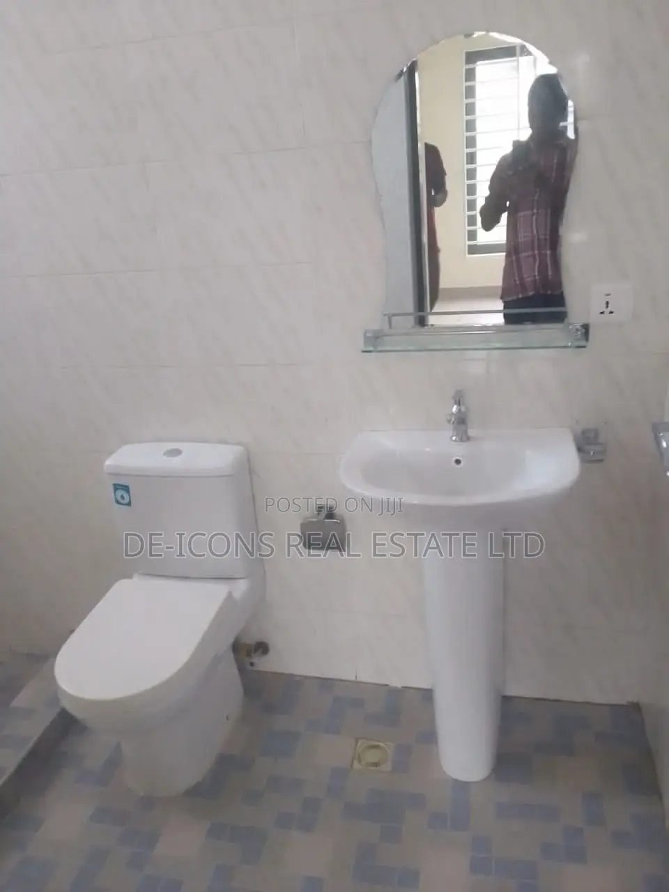 2bdrm Duplex in De-Icons Real Estate, Ga South Municipal for rent