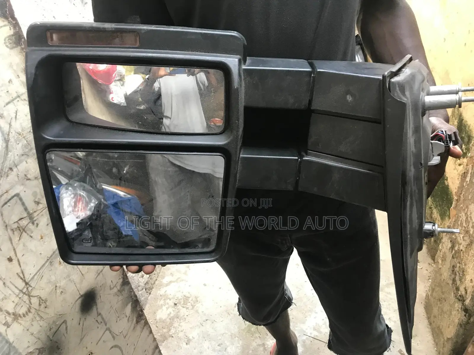Ford F-150 2014 Side Mirror Right Side