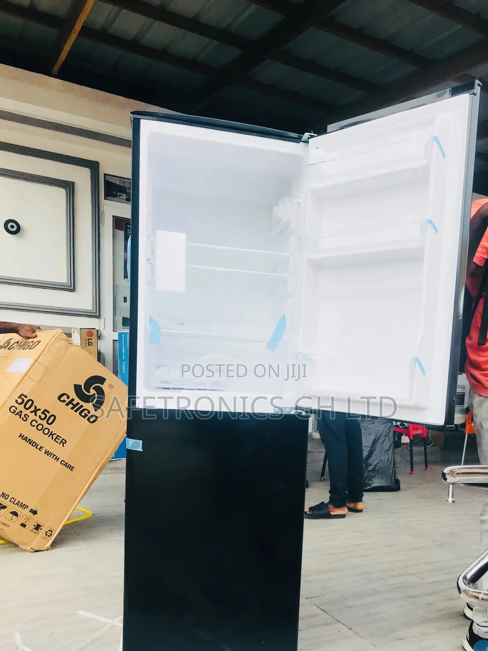 Great Bottomfreezer 140L Rainbow RF-200B Double Door