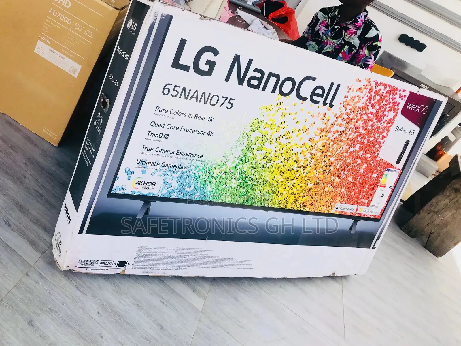 Lg Affordable and Quality 65inches Smart LED Glossy Tv 