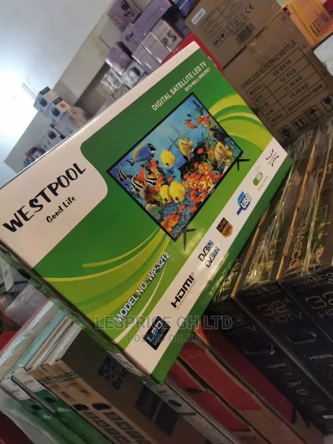 Excellent West Pool Satellite Digital Tv 32inches