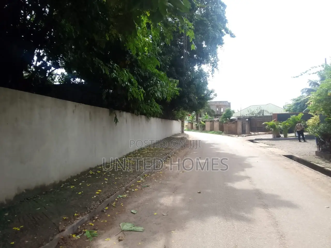Achimota 4 Plot With Old House for Sale