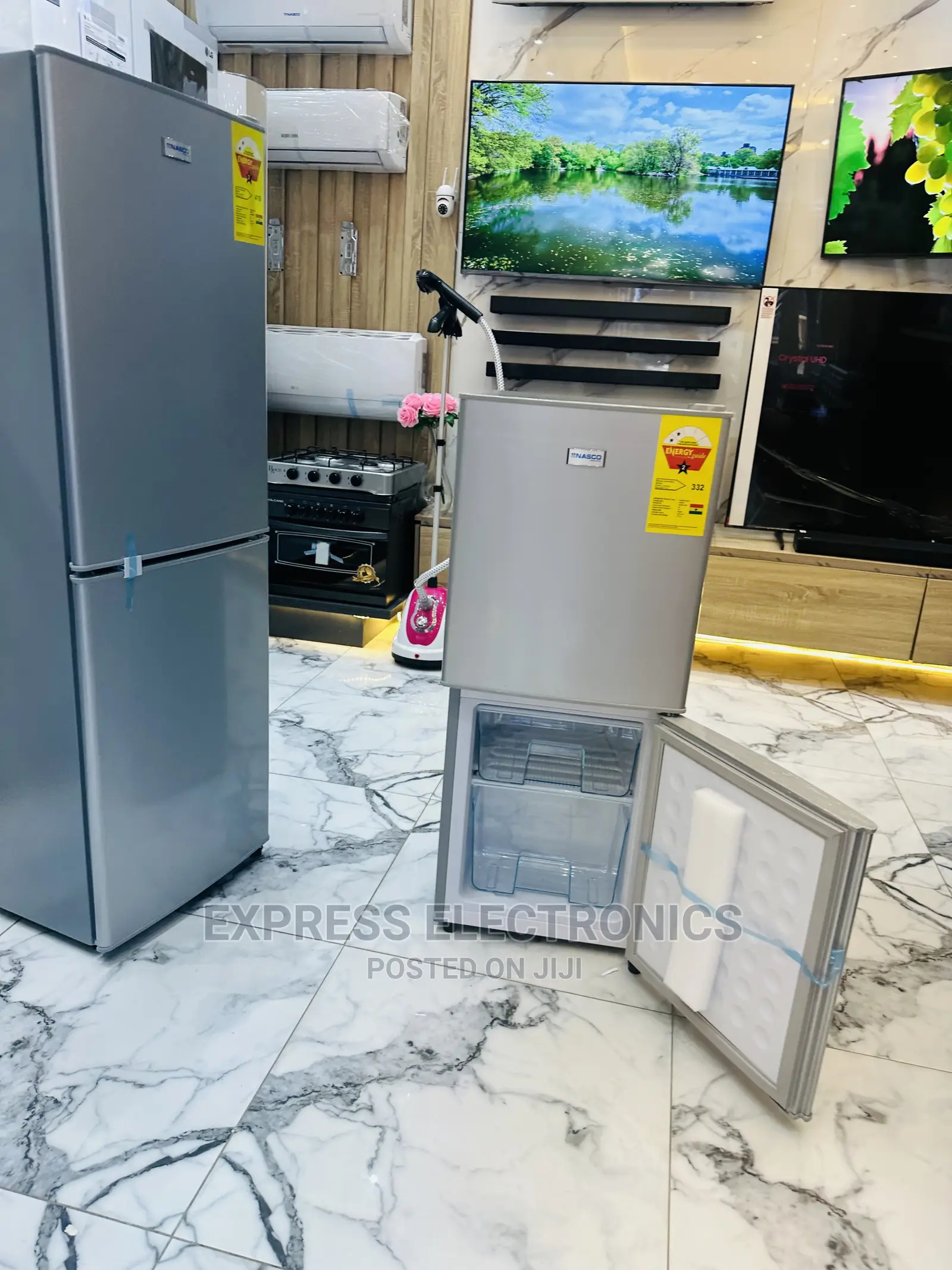 Hot  Coke on Nasco Double Door Fridge Nasd2-10s