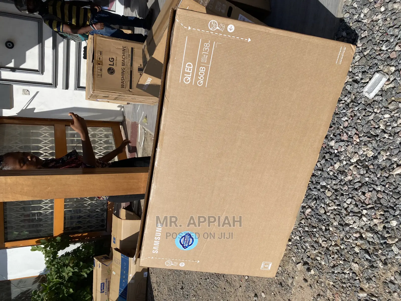 Authentic Samsung(55q60a)55” Led Tv With Alexa Built In.