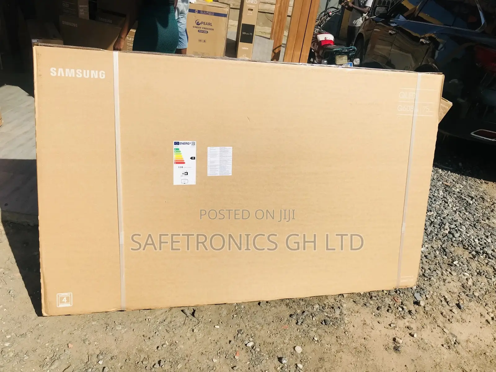 Crystal Clear QLED Samsung 75 Inches Glossy Tv 