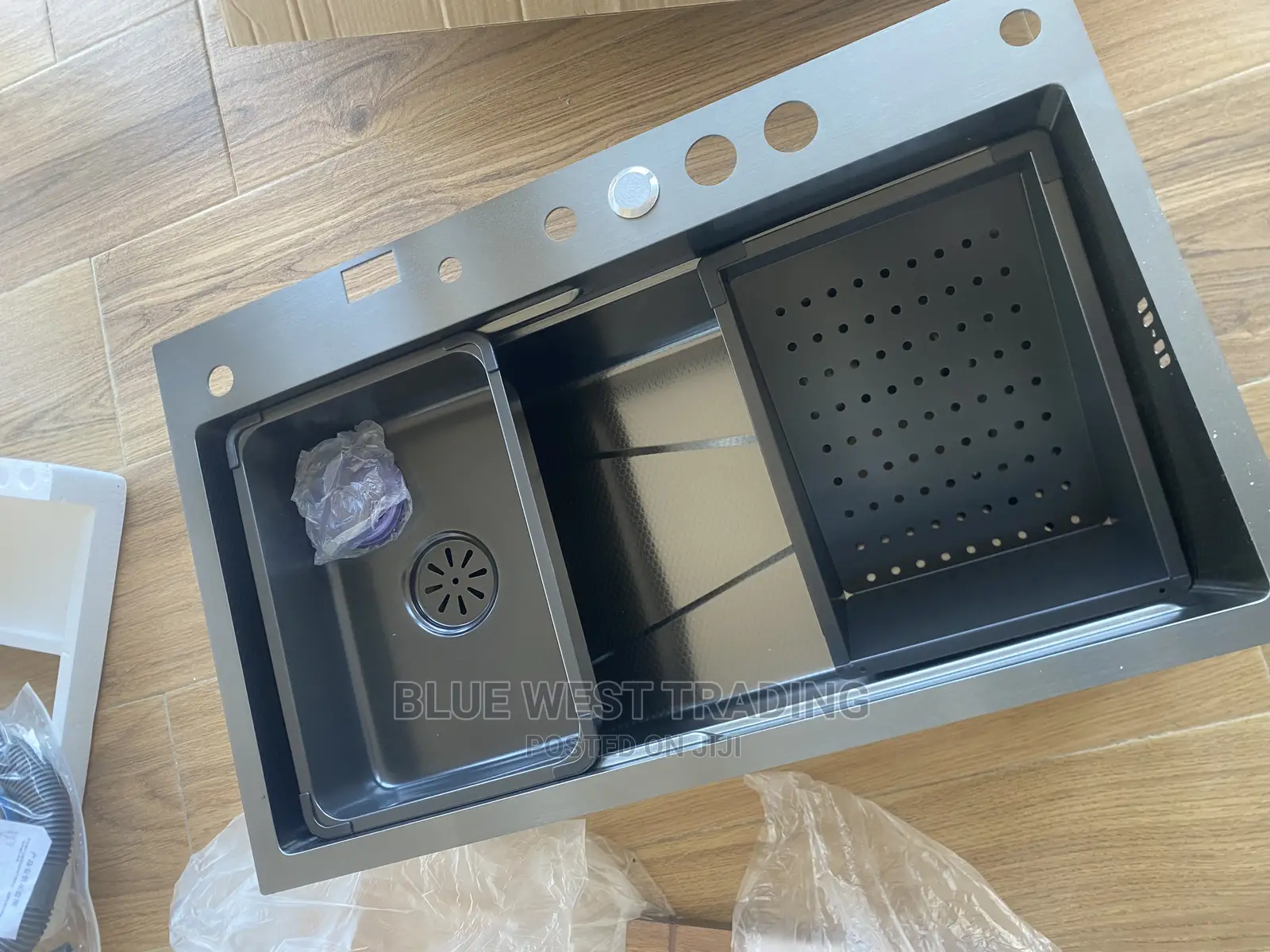 Smart Kitchen Sink - Waterfall Kitchen Sink