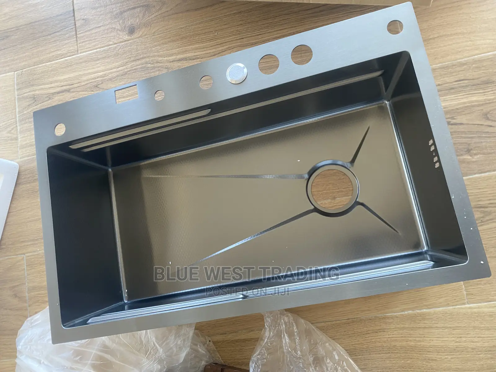 Smart Kitchen Sink - Waterfall Kitchen Sink