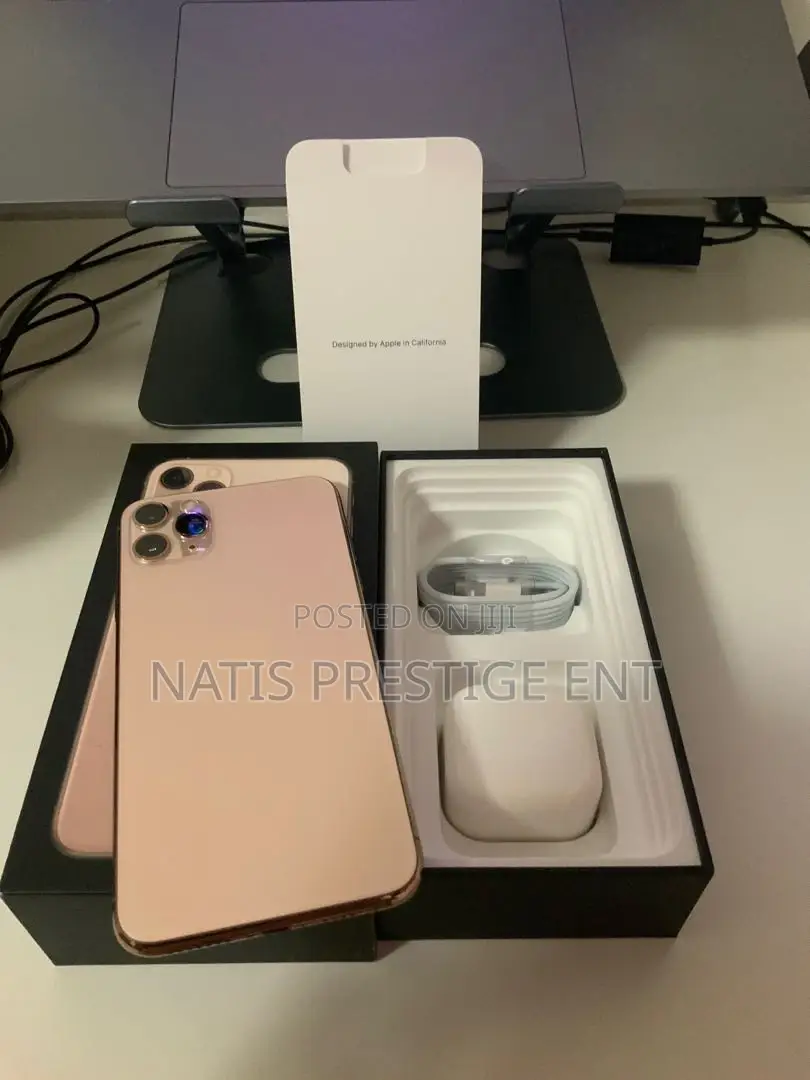 New Apple iPhone 11 Pro Max 256 GB Gold