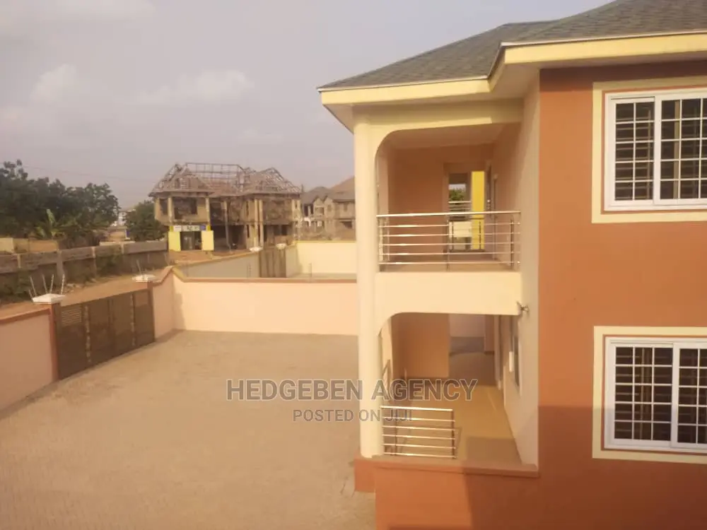 3bdrm Duplex in Adenta for rent