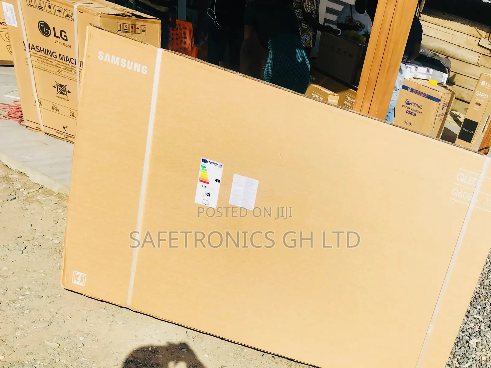 QLED Samsung 75 Inches Smart Glossy Q60B Tv 