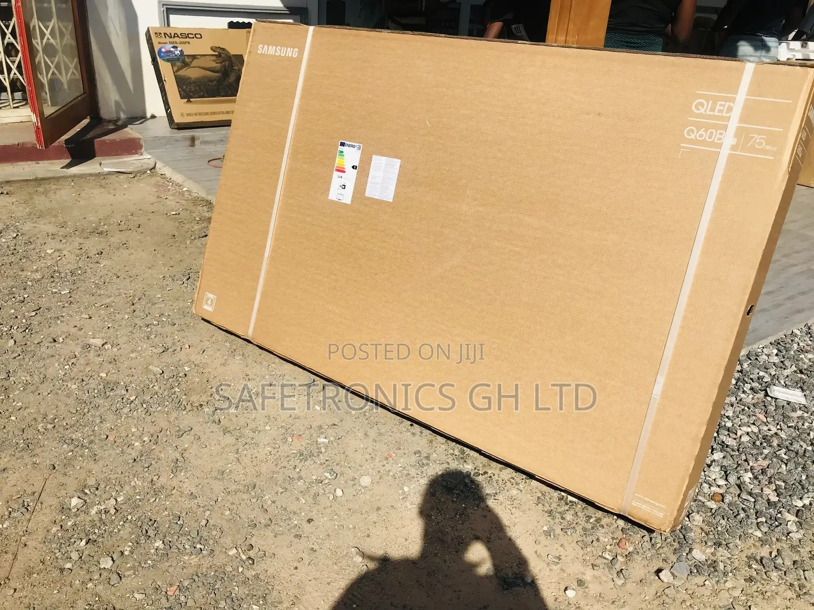 Q60B Samsung LED Unique QLED Glossy 75” Tv