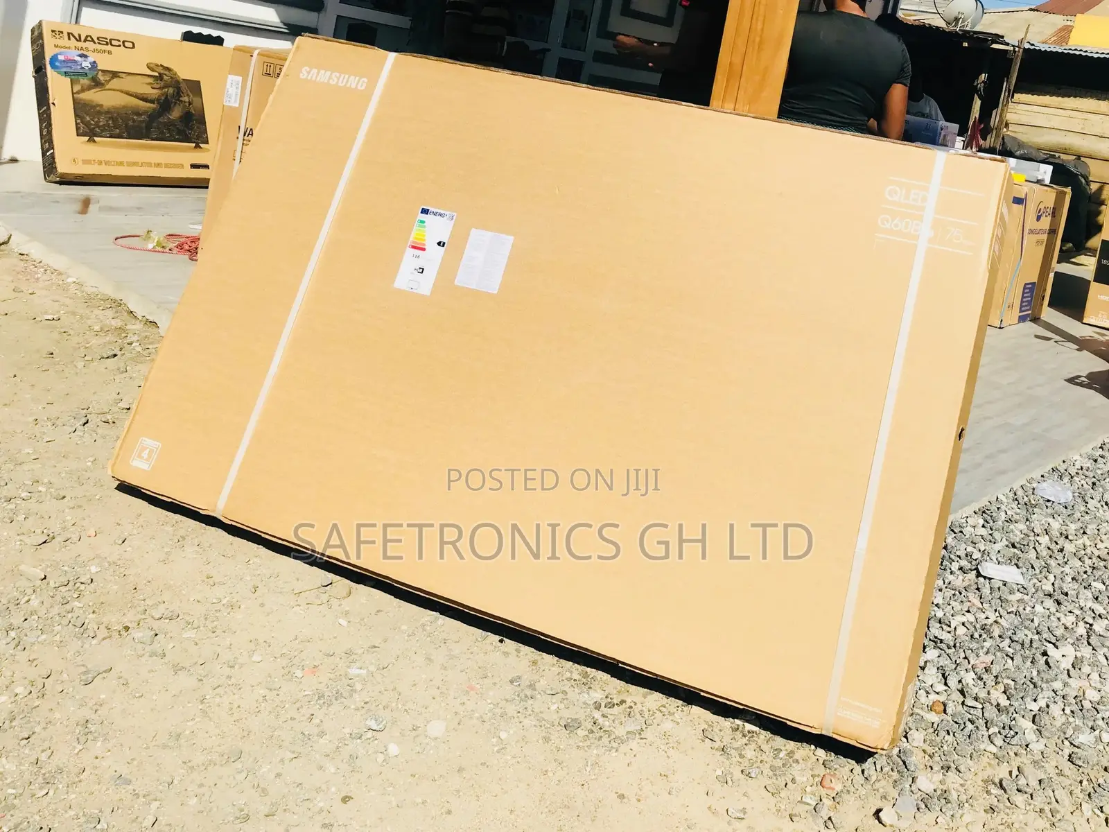 High Design 75 Inches Samsung QLED Q60B Glossy Tv 