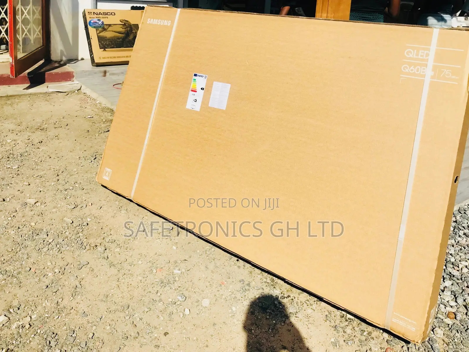 High Design 75 Inches Samsung QLED Q60B Glossy Tv 