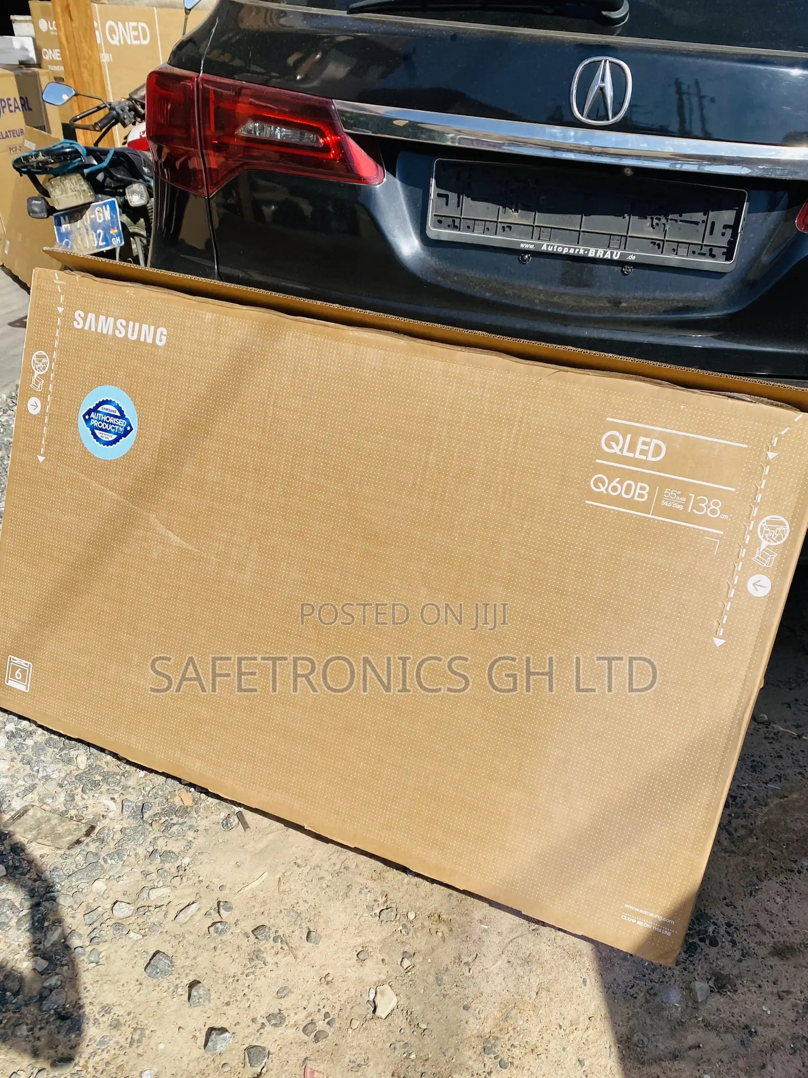 55 Inches QLED Samsung Q60B Fabulous Clear Glossy Tv