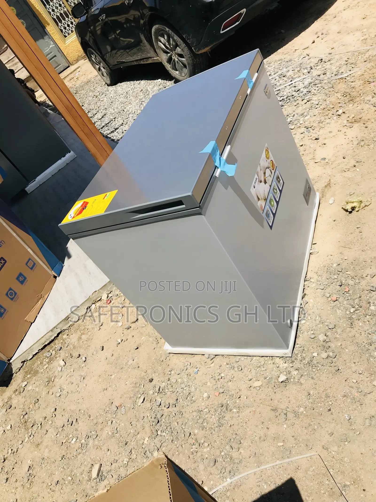Single Door PCF-290 Chest Freezer 251 Liters Pearl