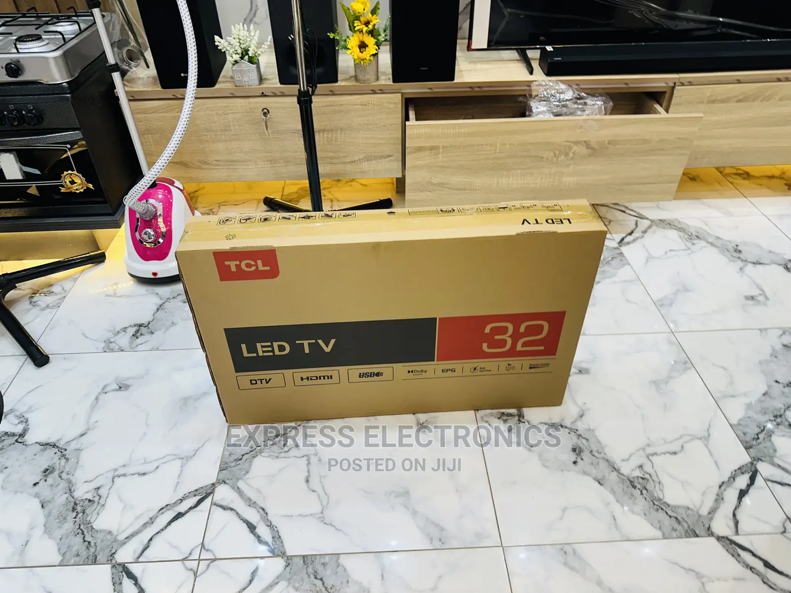 43D3200 43”Fhd Satellite  Digital TCL Sleek and Slim
