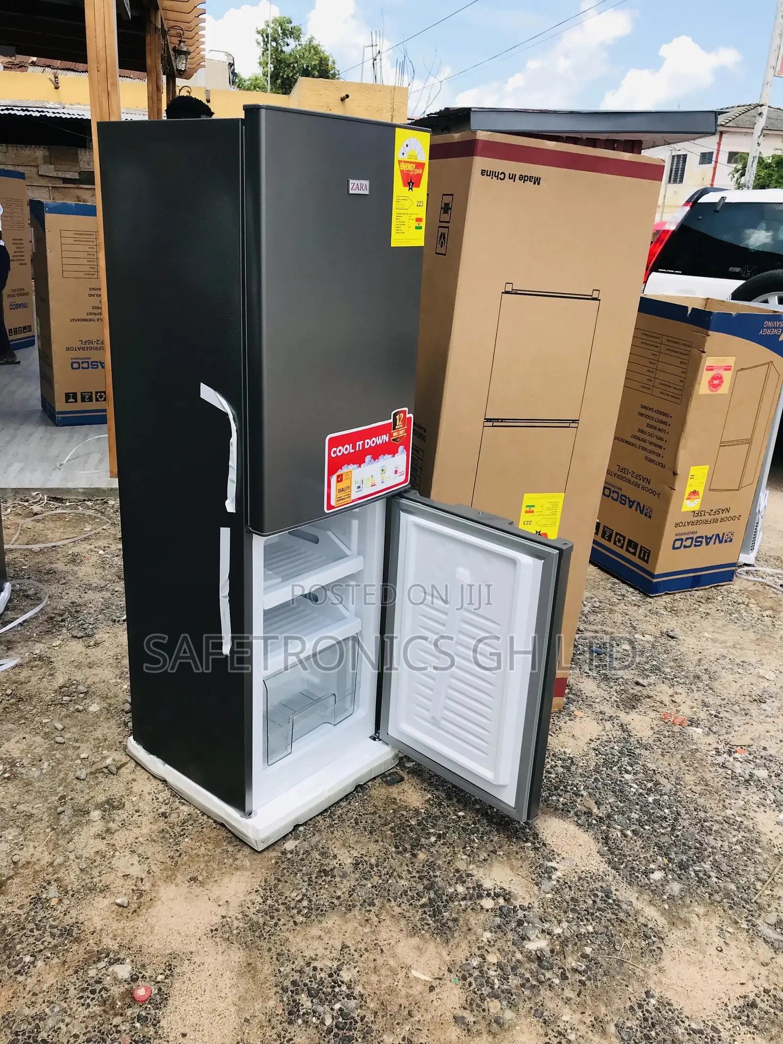 240BF Zara Refrigerator Doubledoor Bottomfreezer 