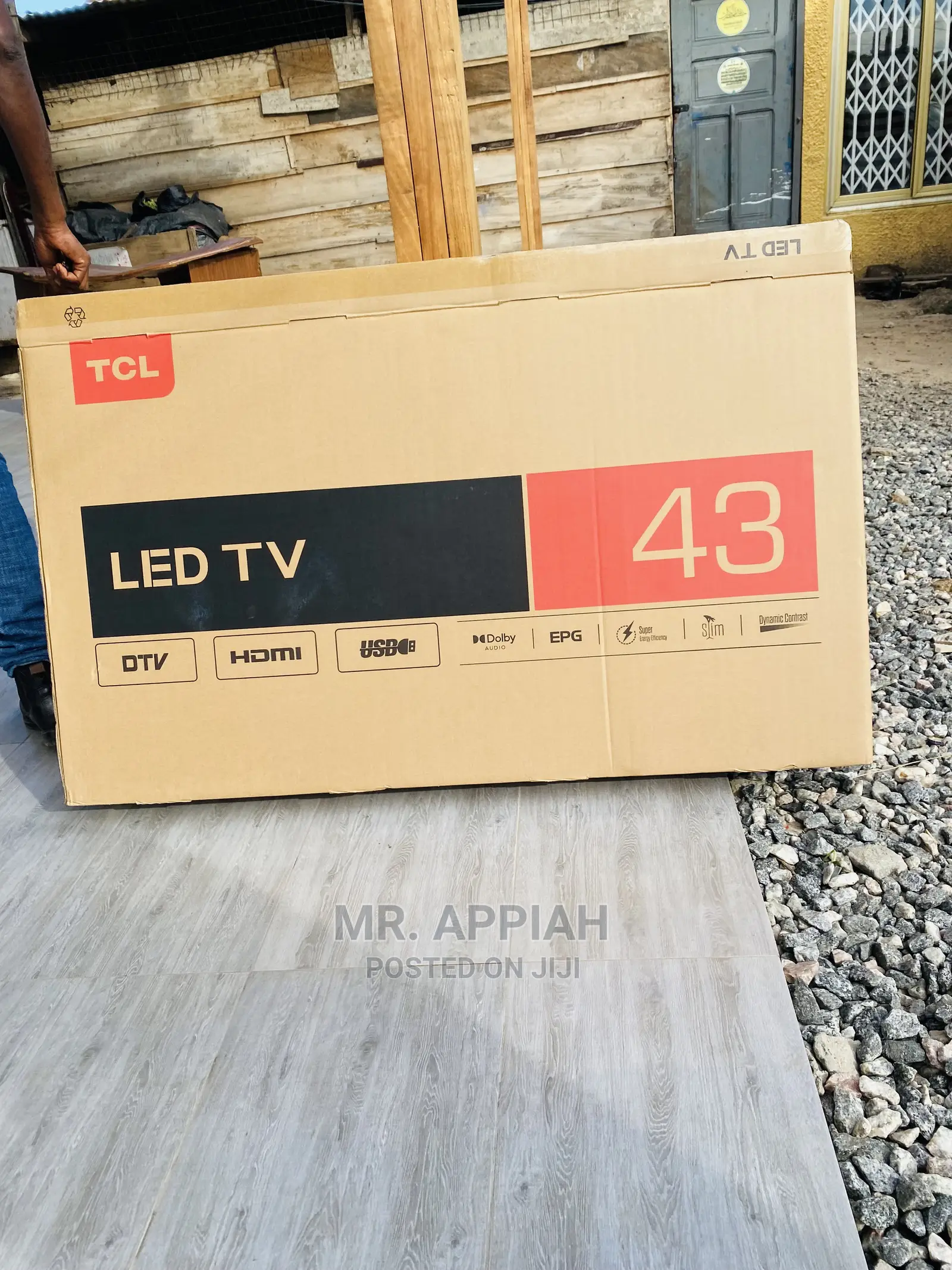 Enjoy Great Content on TCL 43D3200 43 Inch Full HD Smart Tv