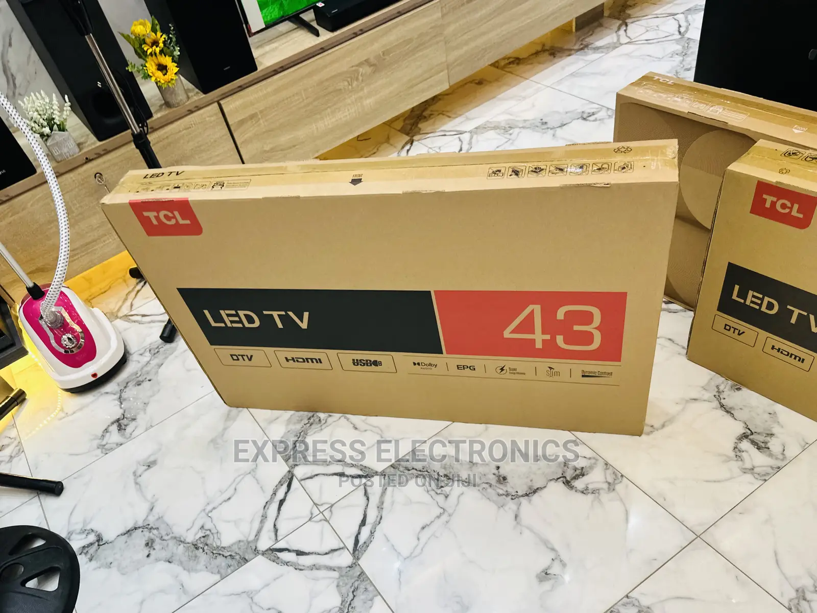 Foreign Standard of Sleek Black TCL D3200 43”FHD Digital