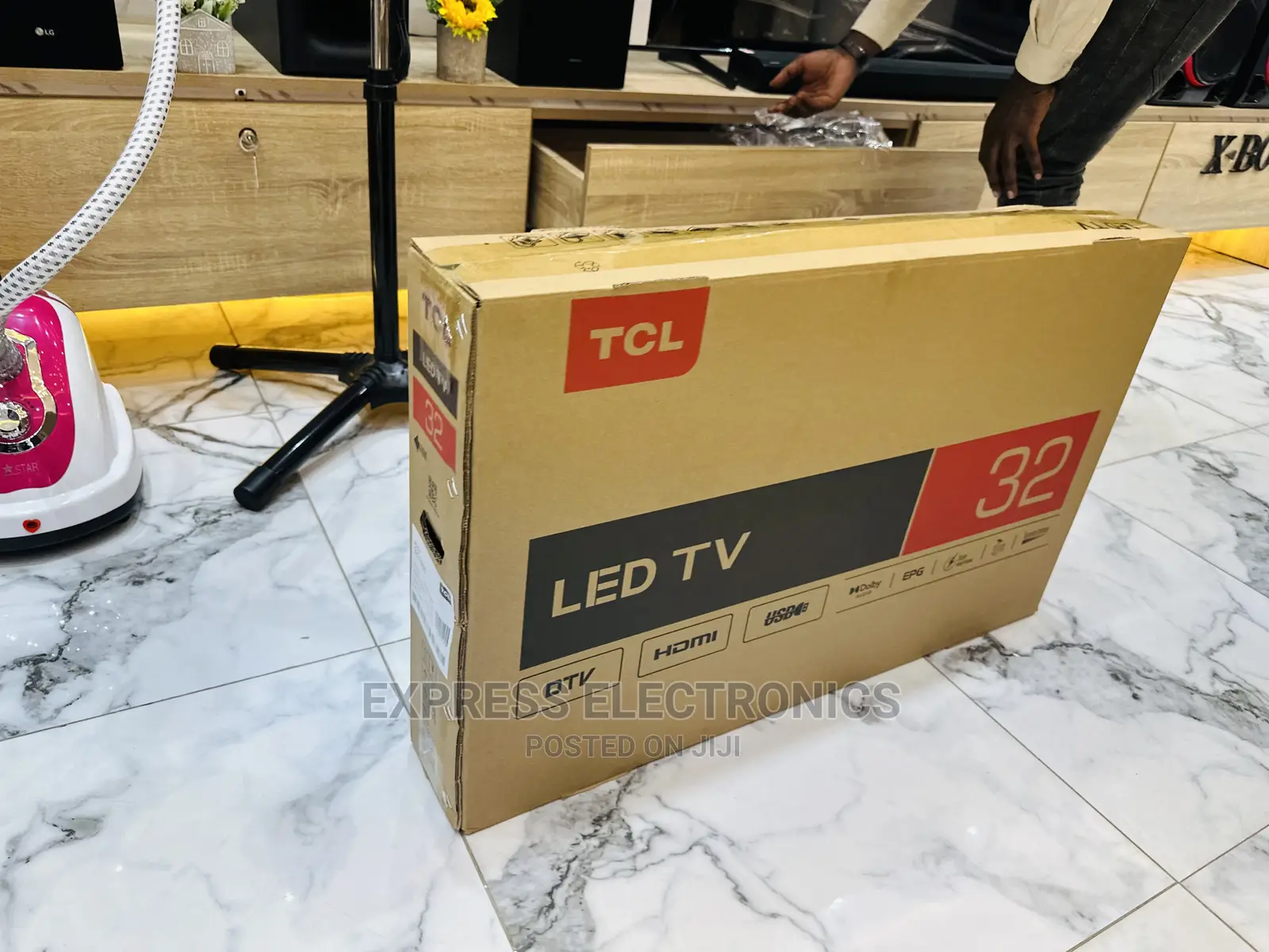 FHD Digital Satellite  TCL 32”D3200 Tv  Dynamic Video