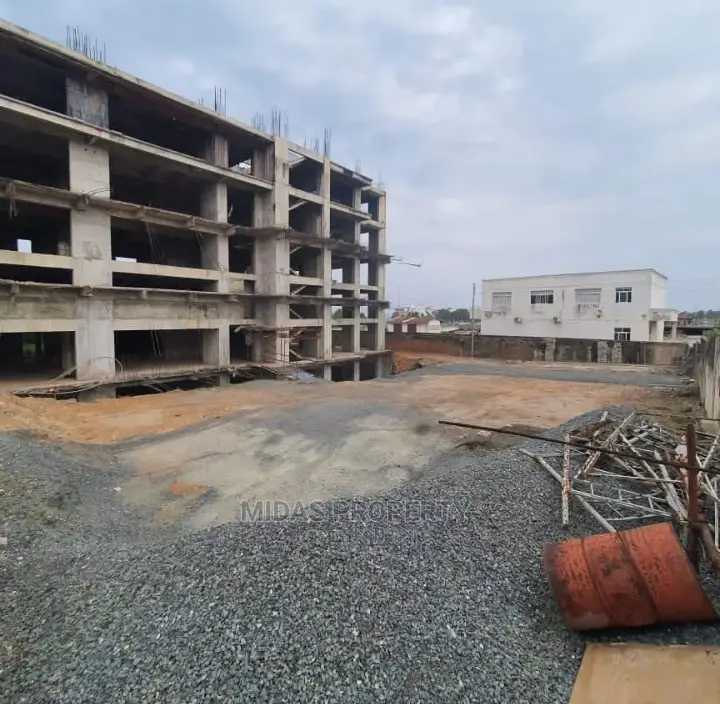 Multipurpose Commercial Building for Sale at Osu