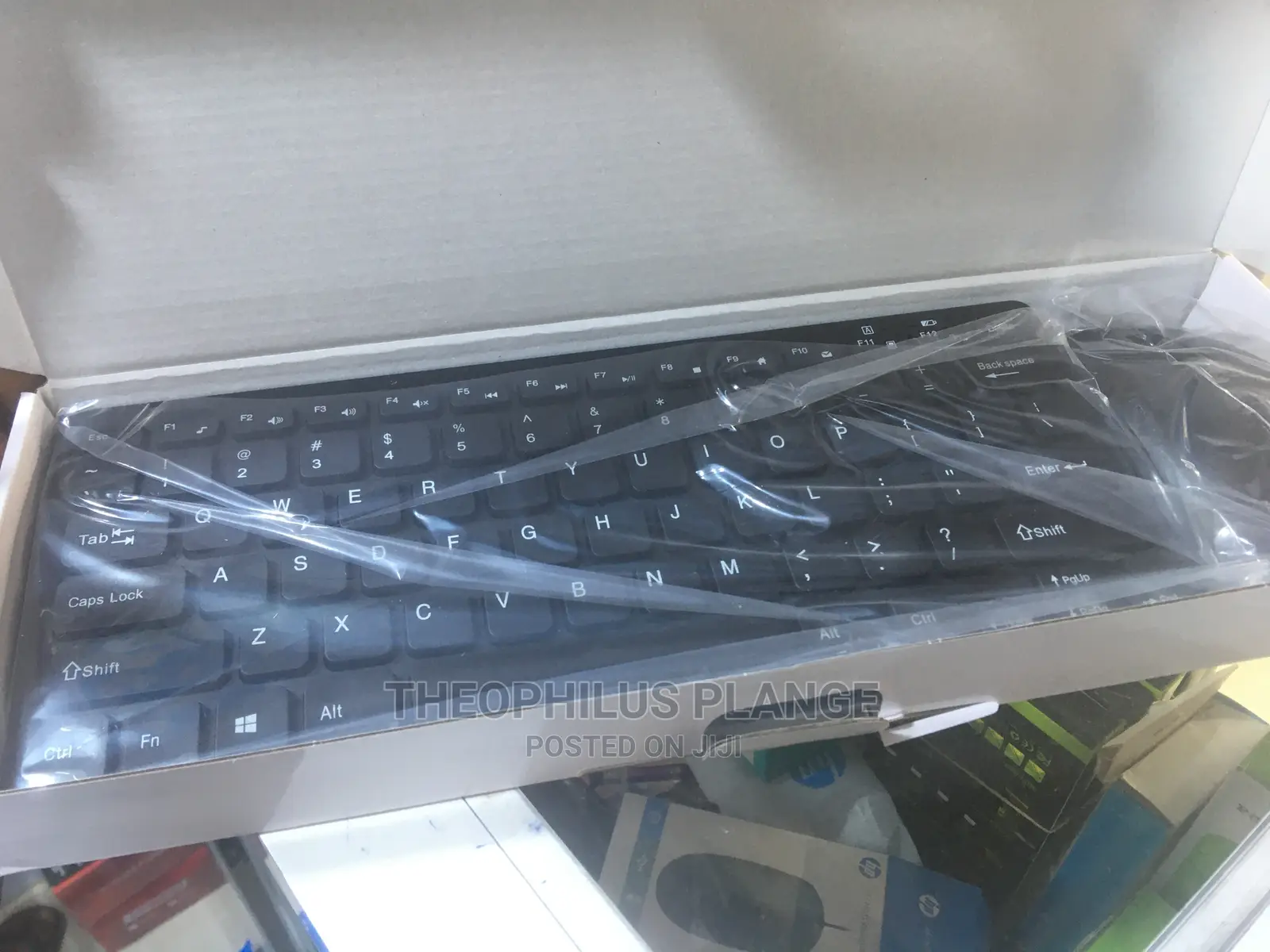GKM 901 Mini Keyboard and Mouse