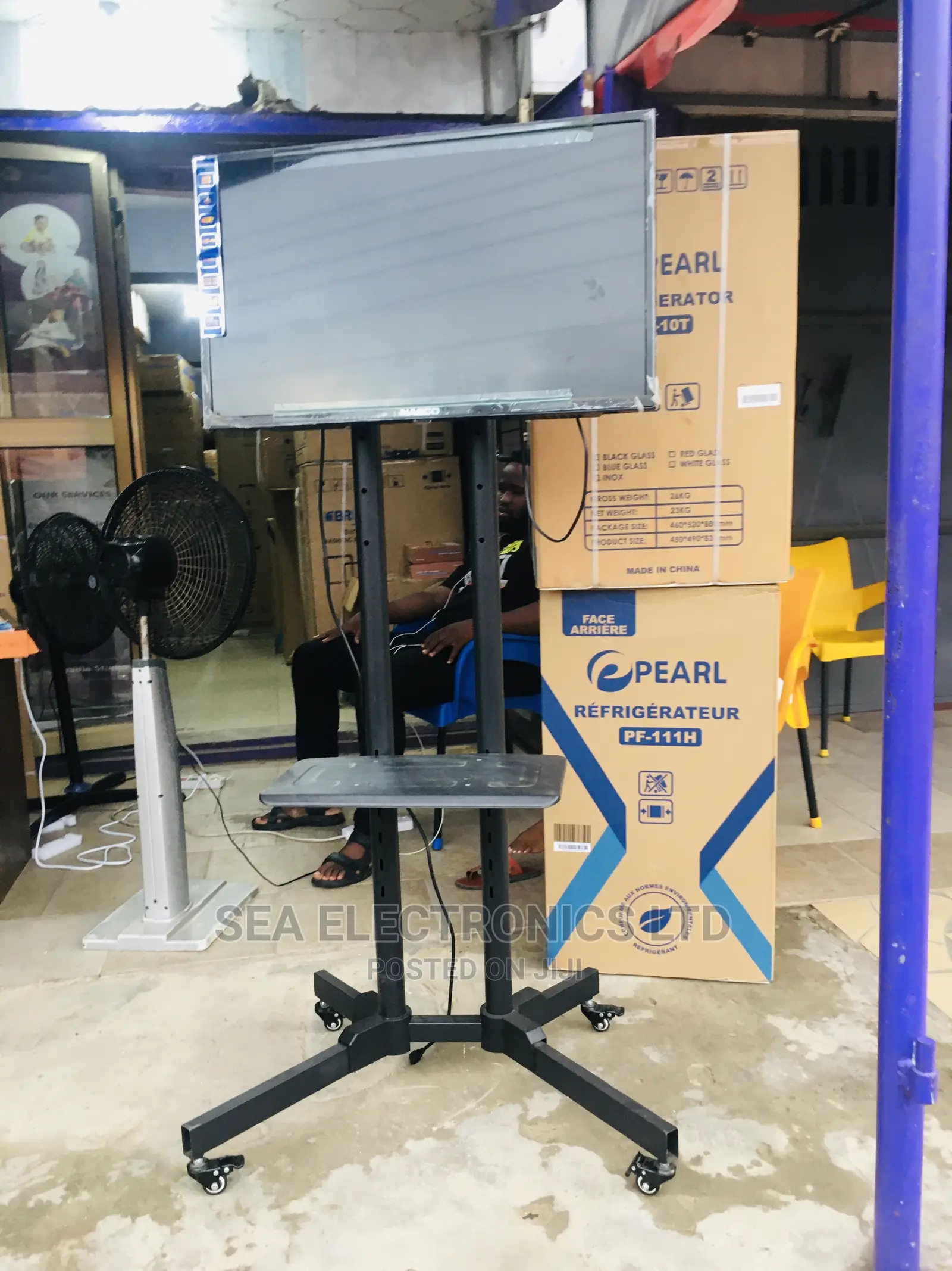 Trolley Mounts Tv Stand