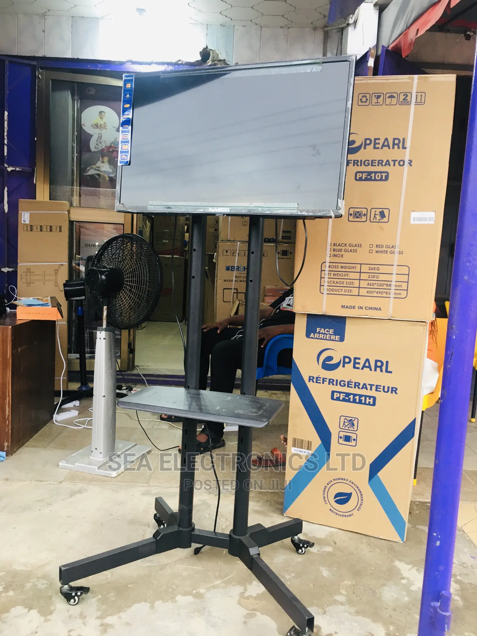 Trolley Floor Stand for 32-70 "TV LED/LCD